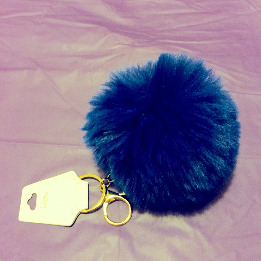 Pom Pom keychain